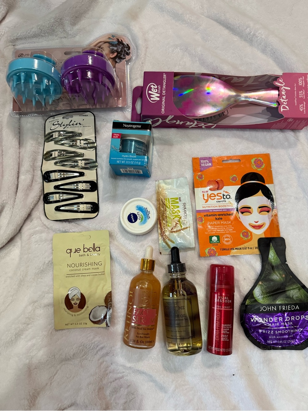 Beauty Bundle of Assorted Beauty Tools & Masks - 12 pieces